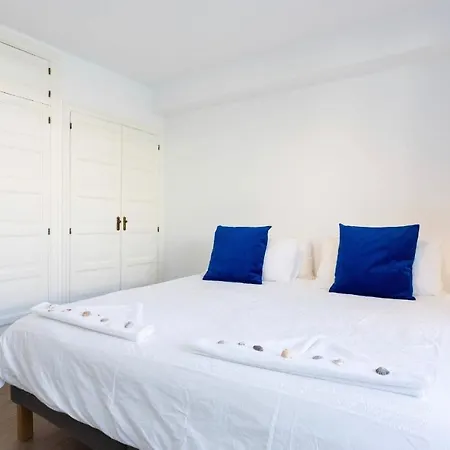 Parque Santiago 1, Brand New With Heated Pool! * Playa de las Americas (Tenerife)