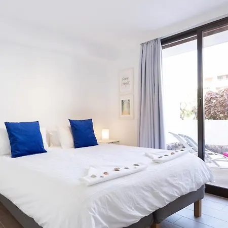 Parque Santiago 1, Brand New With Heated Pool! Apartment