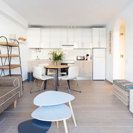 Parque Santiago 1, Brand New With Heated Pool! * Playa de las Américas